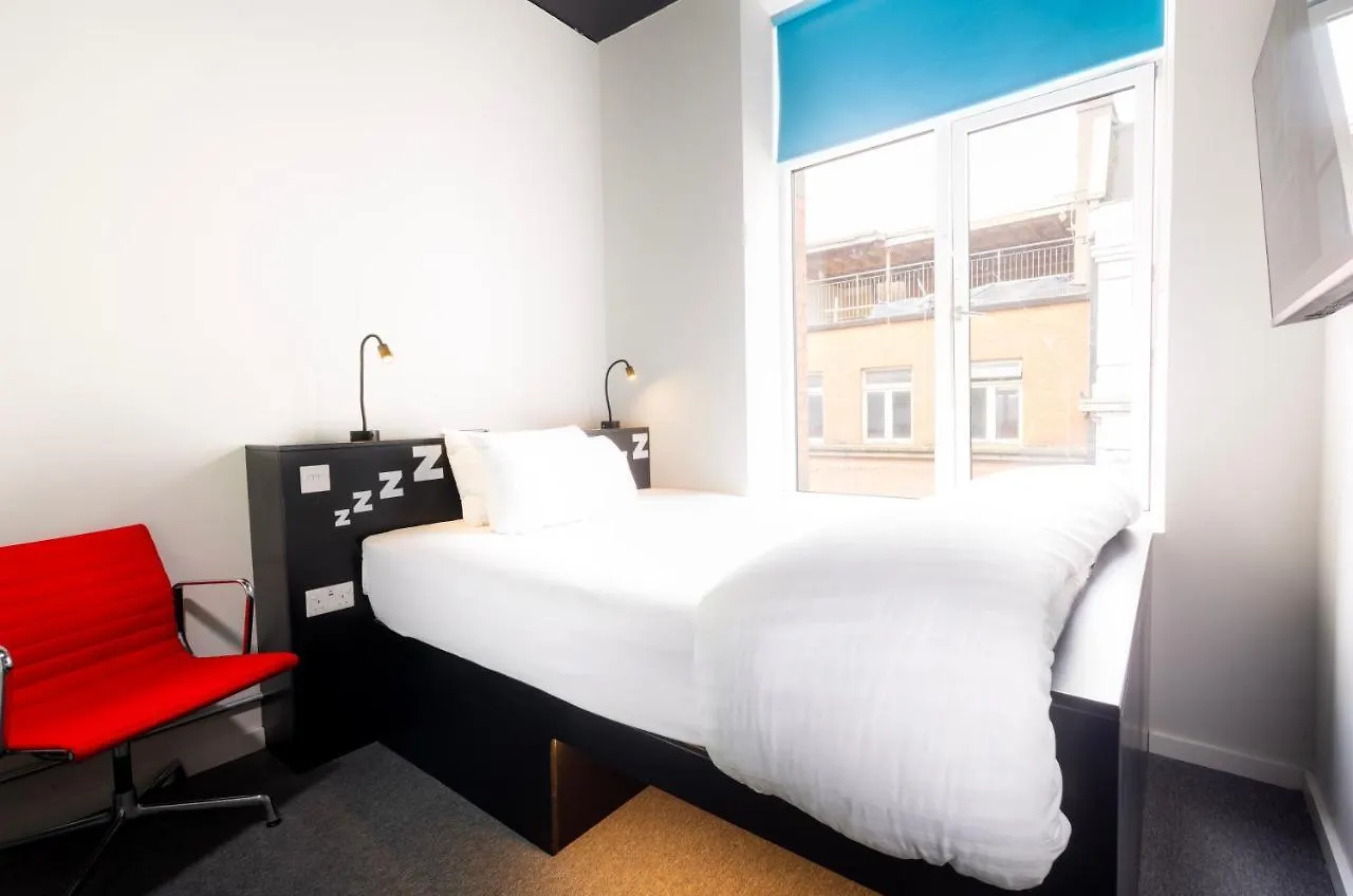 Rezz Temple Bar, Dublin Hotel 3*,  Irlanda